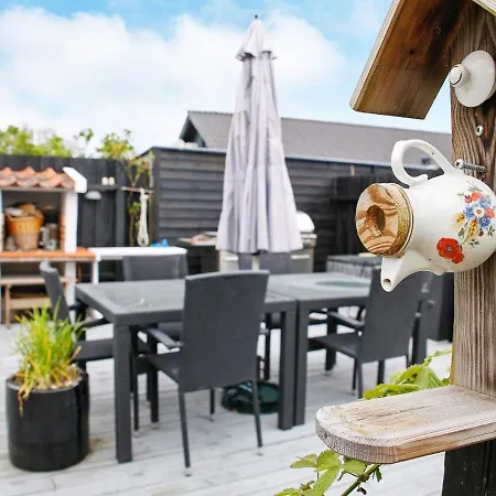 6 Person In Otterup-by Traum